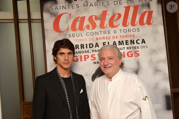 Exclusif - Sébastien Castella et le chef Alain Dutournier - Présentation presse de la corrida Flamenca des Saintes-Maries de la Mer "Castella seul contre 6 toros" qui aura lieu le 6 août 2016, au Carré des Feuillants, rue de Castiglionne à Paris, le 27 juin 2016. © Veeren/Bestimage