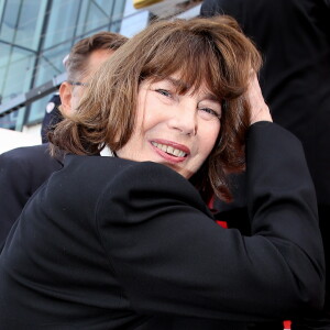 Jane Birkin - Montée des marches du film "Café Society" pour l'ouverture du 69ème Festival International du Film de Cannes. Le 11 mai 2016. © Borde-Jacovides-Moreau/Bestimage