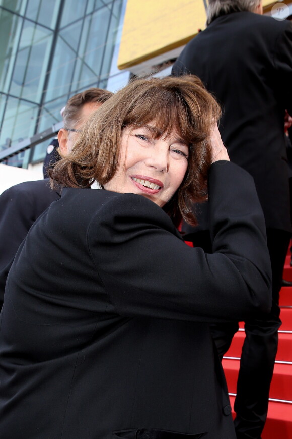 Jane Birkin - Montée des marches du film "Café Society" pour l'ouverture du 69ème Festival International du Film de Cannes. Le 11 mai 2016. © Borde-Jacovides-Moreau/Bestimage