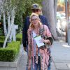 Ellen Pompeo avec son mari Chris Ivery et sa fille Stella Luna Pompeo Ivery vont déjeuner au Fudge à West Hollywood le 22 Avril 2016.