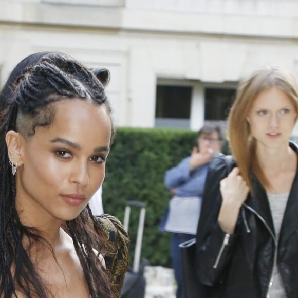 Zoë Kravitz - Défilé Valentino, collection haute couture automne-hiver 2016/2017, à l'hôtel Salomon de Rothschild. Paris, le 6 juillet 2016.