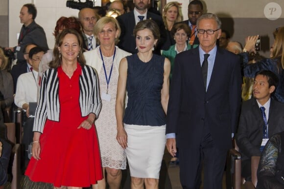 Ségolène Royal, ministre de l'environnement, de l'énergie et de la mer, chargée des relations internationales sur le climat, La reine Letizia d'Espagne et André Vallini, secrétaire d'Etat chargé du développement et de la francophonie - Deuxième conférence mondiale sur la santé et le climat au centre de conférences ministériel à Paris, France, le 7 juillet 2016. © Pierre Perusseau/Bestimage