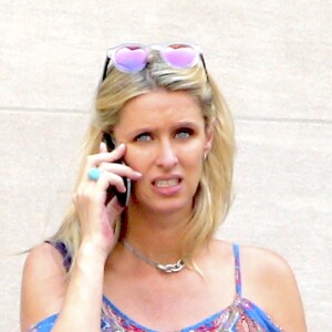 Nicky Hilton, très enceinte, fait du shopping avec sa mère Kathy Hilton à "Ralph Lauren Baby" sur Madison Avenue à New York, le 6 juillet 2016