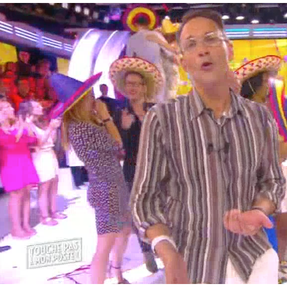 Julien Courbet fait ses adieux à "Touche pas à mon poste" sur D8, le 8 juillet 2016.