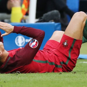 Blessure de Cristiano Ronaldo durant la finale France-Portugal-EURO 2016