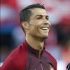 Cristiano Ronaldo avant le coup d'envoi de l'UEFA Euro 2016 de football match Portugal contre l'Autriche au Parc des Princes à Paris, le 18 juin 2016. © Cyril Moreau/Bestimage