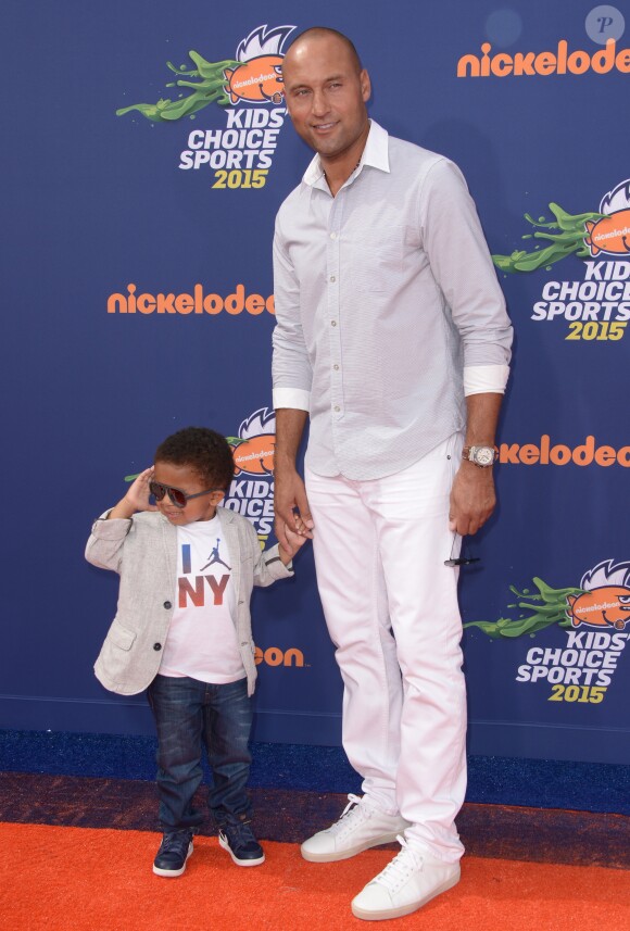 Derek Jeter et son neveu Jalen Jeter Martin aux Nickelodeon Kids' Choice Sports Awards 2015 à Los Angeles. Le 16 juillet 2015.