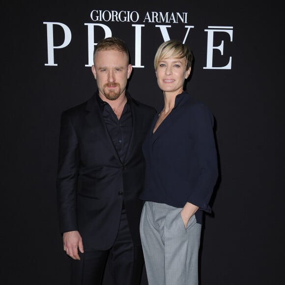 Ben Foster et sa fiancée Robin Wright au défilé "Giorgio Armani Privé" Haute Couture collection Printemps-Eté 2015 lors de la Fashion Week à Paris, le 27 janvier 2015.