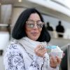 La Chanteuse Cher mange une glace sur le port de Saint tropez avec des amies, le Juin 19, 2016. © Crystal/Bestimage
