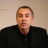 Jean-Marc Morandini fait une déclaration à la presse dans un salon de l'hôtel Radisson à Boulogne-Billancourt, le 19 juillet 2016, dénonçant un complot ...