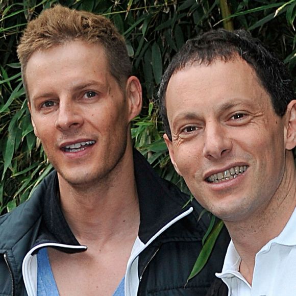 Matthieu Delormeau et Marc-Olivier Fogiel au Village de Roland Garros avant d'assister a la finale homme des Internationaux de France a Paris le 9 juin 2013.