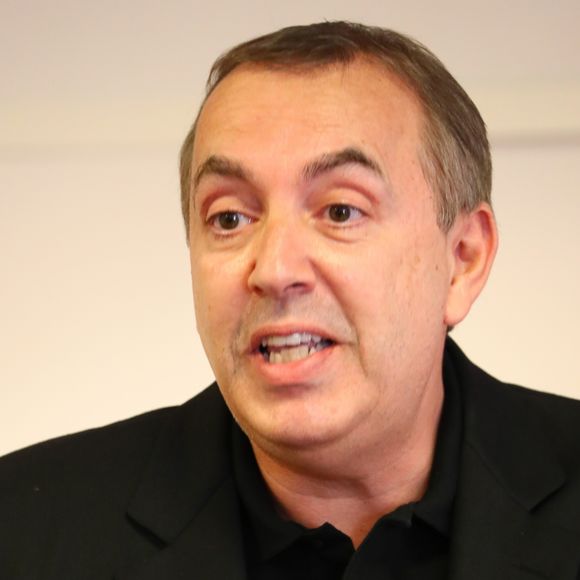 Jean-Marc Morandini fait une déclaration à la presse dans un salon de l'hôtel Radisson à Boulogne-Billancourt, le 19 juillet 2016, dénonçant un complot ...19/07/2016 - Boulogne-Billancourt