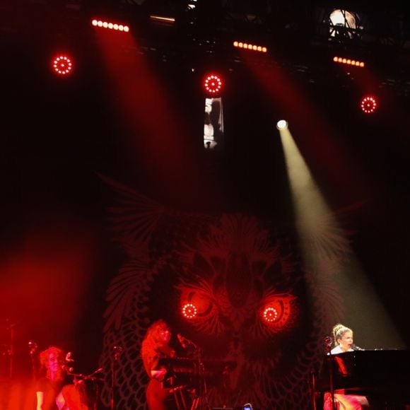 Yael Naim en concert au Fnac Live Festival 2016 sur le parvis de l'Hôtel de Ville à Paris. Le 21 juillet 2016 © Lise Tuillier
