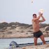 Mario Gomez en plein action sur l'île de Formentera, le 2 juillet 2014