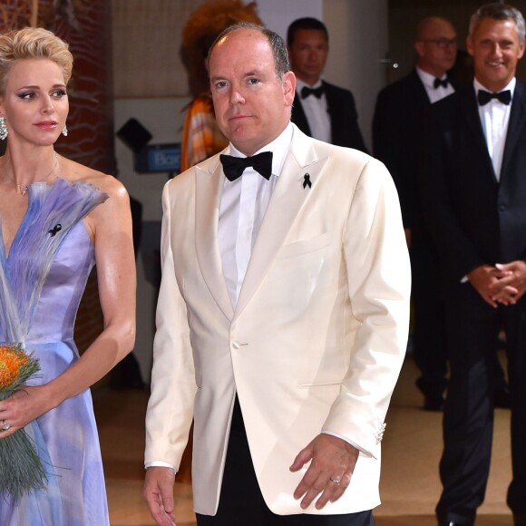 Le prince Albert II de Monaco et sa femme la princesse Charlène de Monaco - 68ème gala de la Croix-Rouge monégasque dans la salle des Etoiles du Sporting Monte-Carlo à Monaco, le 23 juillet 2016. © Bruno Bebert/Bestimage