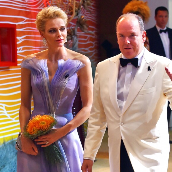 Le prince Albert II de Monaco et sa femme la princesse Charlène de Monaco - 68ème gala de la Croix-Rouge monégasque dans la salle des Etoiles du Sporting Monte-Carlo à Monaco, le 23 juillet 2016. © Bruno Bebert/Bestimage