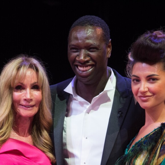 Omar Sy - Lot 5 offert par la compagnie Silversea Cruises - Tombola présentée par Omar Sy et Maïtena Biraben lors du 68ème Bal de la Croix-Rouge monégasque dans la salle des Etoiles du Sporting Monte-Carlo à Monaco, le 23 juillet 2016. © Palais Princier / Pierre Villard / Monte Carlo Société des Bains de Mer via Bestimage