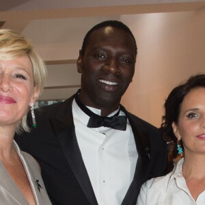 Maïtena Biraben, Omar Sy et sa femme Hélène - Arrivées au 68ème gala de la croix rouge Monégasque dans la salle des Etoiles du Sporting Monte-Carlo à Monaco, le 23 juillet 2016. © Palais Princier/Pierre Villard/Monte Carlo Société des Bains de Mer via Bestimage