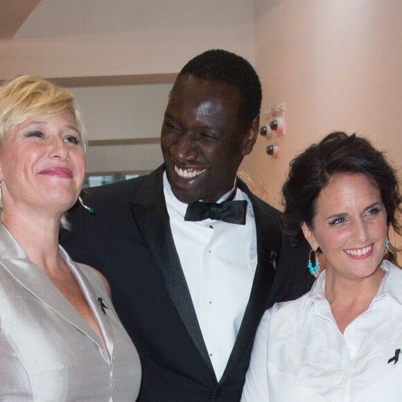 Maïtena Biraben, Omar Sy et sa femme Hélène - Arrivées au 68ème gala de la croix rouge Monégasque dans la salle des Etoiles du Sporting Monte-Carlo à Monaco, le 23 juillet 2016. © Palais Princier/Pierre Villard/Monte Carlo Société des Bains de Mer via Bestimage