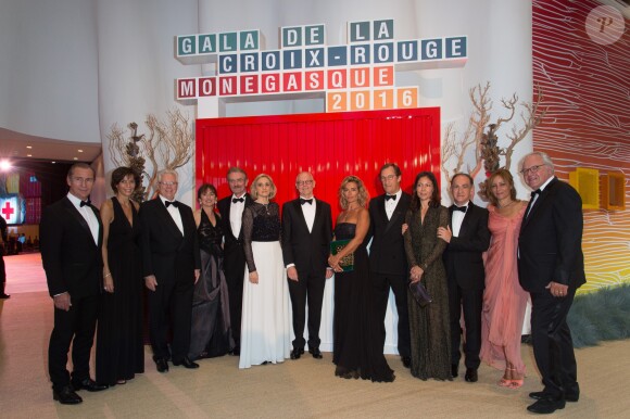 NO TABLOID - Serge Telle (ministre d'Etat) et ses invités - Arrivées au 68ème gala de la croix rouge Monégasque dans la salle des Etoiles du Sporting Monte-Carlo à Monaco, le 23 juillet 2016. © Palais Princier/Pierre Villard/Monte Carlo Société des Bains de Mer via Bestimage