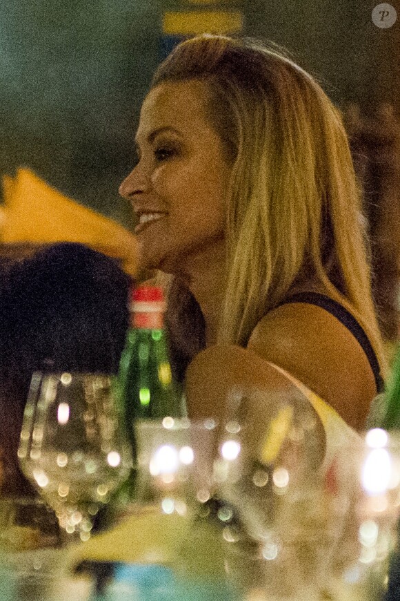 Exclusif - La chanteuse Anastacia dîne en famille à Positano en Italie le 17 juillet 2016.