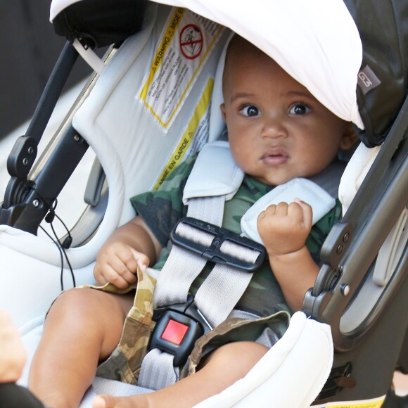 La famille Kardashian de sortie pour fêter l'anniversaire de la grand-mère du clan, Mary Jo, et célébrer l'inauguration de sa nouvelle boutique pour enfants "Shannon & Co", à San Diego le 26 juillet 2016