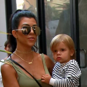 La famille Kardashian de sortie pour fêter l'anniversaire de la grand-mère du clan, Mary Jo, et célébrer l'inauguration de sa nouvelle boutique pour enfants "Shannon & Co", à San Diego le 26 juillet 2016