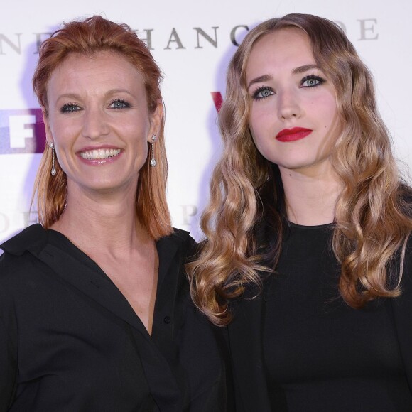 Alexandra Lamy et sa fille Chloé Jouannet - Avant-première du film "Une chance de trop" au cinéma Gaumont Marignan à Paris, le 24 juin 2015.