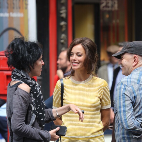 Bérénice Bejo - Tournage du film de Michel Hazanavicius "Le Redoutable" à Paris le 27 juillet 2016.