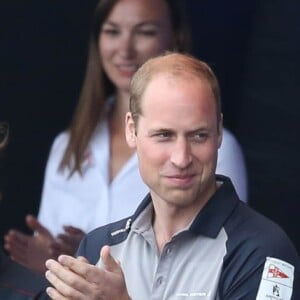 Le prince William, duc de Cambridge, et Kate Middleton, duchesse de Cambridge, lors de la manche de l'America's Cup World Series à Portsmouth le 24 juillet 2016.