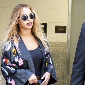 La chanteuse Beyoncé Knowles sort de l'hôtel Greenwich à New York, le 14 juin 2016.