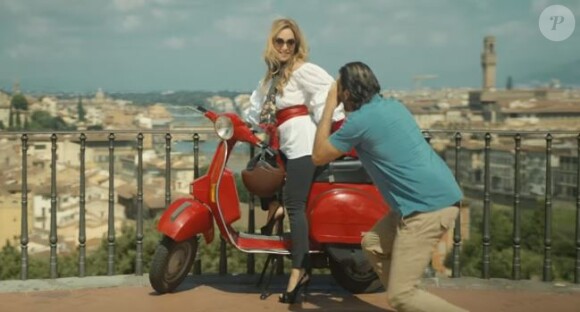 Hélène Ségara dans son nouveau clip L'Envol