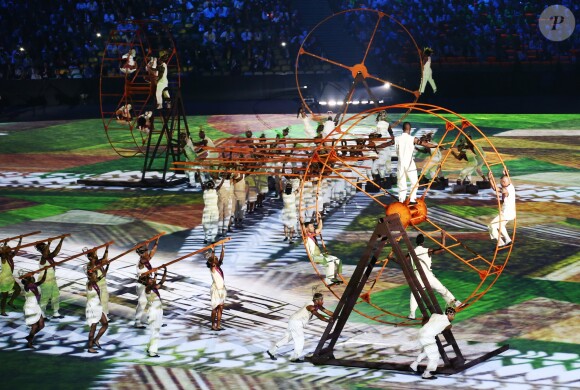 Cérémonie d'ouverture des Jeux Olympiques (JO) de Rio 2016 à Rio de Janeiro, Brésil le 5 aout 2016.   Performers take part in the opening ceremony of the Rio 2016 Summer Olympic Games at the Maracana Stadium.05/08/2016 - Rio de Janeiro