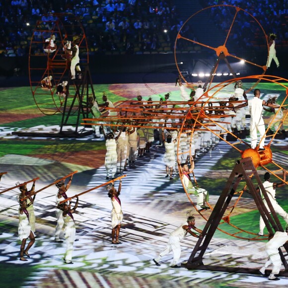 Cérémonie d'ouverture des Jeux Olympiques (JO) de Rio 2016 à Rio de Janeiro, Brésil le 5 aout 2016.   Performers take part in the opening ceremony of the Rio 2016 Summer Olympic Games at the Maracana Stadium.05/08/2016 - Rio de Janeiro