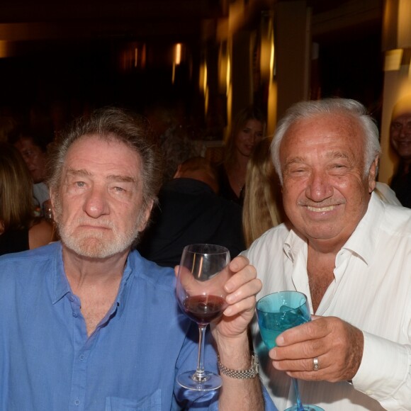 Semi-Exclusif - Eddy Mitchell avec Marcel Campion à la soirée annuelle tropézienne organisée par le roi des forains au restaurant "La Bouillabaisse Plage". Saint-Tropez le 5 août 2016. © Rachid Bellak/Bestimage