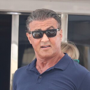 Sylvester Stallone débute ses vacances sur son yacht avec sa femme Jennifer Flavin, ses filles Sistine, Scarlet, Sophia et des amis à Monaco le 9 juillet 2016.