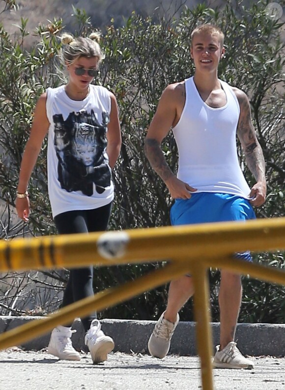 Justin Bieber et Sofia Richie se baladent ensemble sur les hauteurs de Hollywood. Le 10/08/16