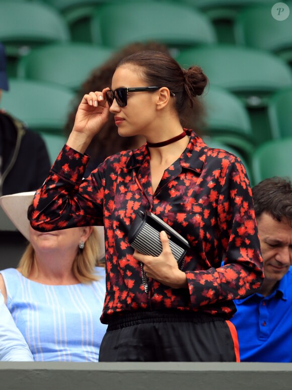 Irina Shayk à Wimbledon. Londres, le 8 juillet 2016.