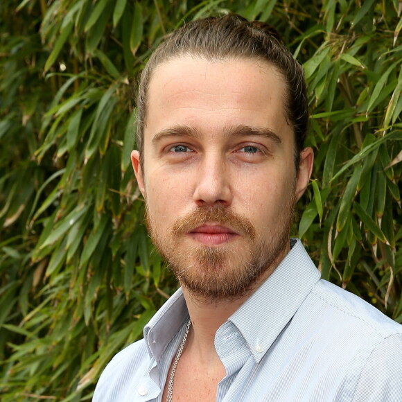 Julien Doré - People au village des Internationaux de France de tennis de Roland Garros à Paris. Le 29 mai 2015.