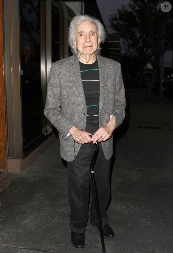 Arthur Hiller dîne au restaurant "Madeo" à West Hollywood, le 23 mai 2013