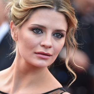 Mischa Barton - Montée des marches du film "Loving" lors du 69ème Festival International du Film de Cannes. Le 16 mai 2016.