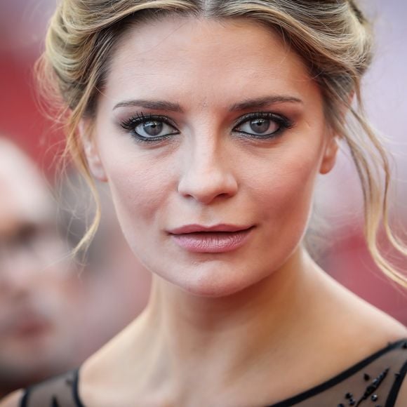 Mischa Barton - Montée des marches du film "Loving" lors du 69ème Festival International du Film de Cannes. Le 16 mai 2016.