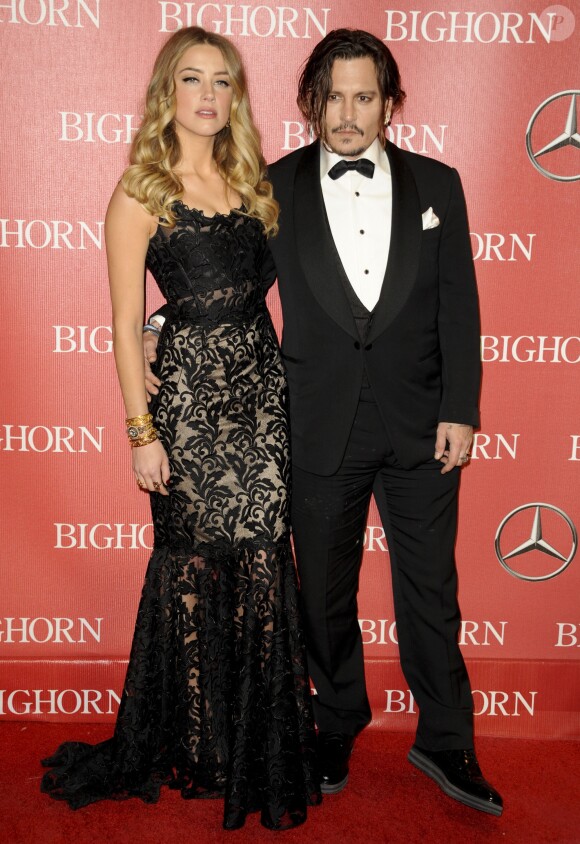 Johnny Depp et sa femme Amber Heard - People à la 27ème soirée annuelle du Festival du film de Palm Springs au Convention Center le 2 janvier 2016.