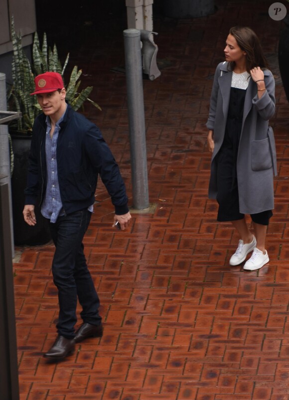 Exclusif - Michael Fassbender et sa compagne Alicia Vikander quittent le Kingpin bowling à Sydney le 4 juin 2016.