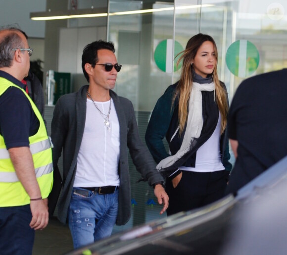 Exclusif - Marc Anthony arrive avec sa femme Shannon de Lima et son fils Ryan à Barcelone. Shannon est allée ensuite faire du shopping avec Ryan. Le 30 juin 2016