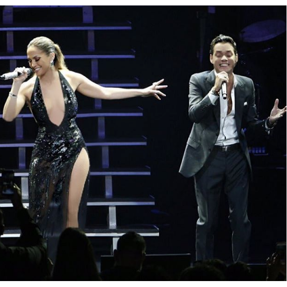 Jennifer Lopez sur scène avec son ex-mari Marc Anthony, après sa rupture avec Casper Smart. Photo publiée le 28 août 2016 sur Instagram.