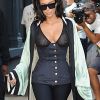 Kim Kardashian se balade dans les rues de Manahttan à New York City, New York, Etats-Unis, le 30août 2016.