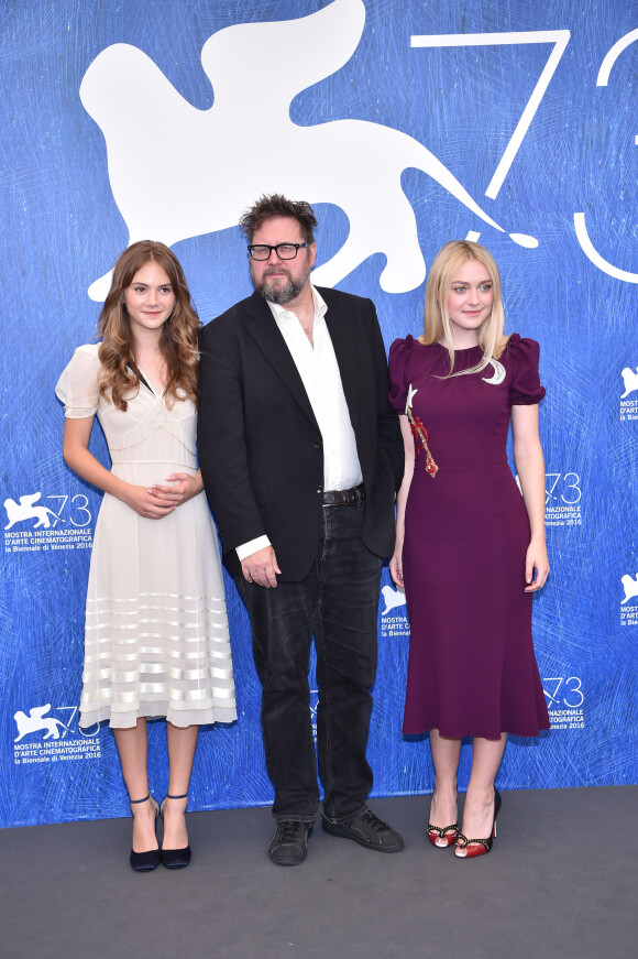 Emilia Jones, Martin Koolhoven, Dakota Fanning lors du photocall du film ''The Brimstone'' lors du 73ème Festival du Film de Venise, la Mostra, le 3 septembre 2016.