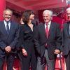 Alberto Barbera et Paolo Baratta aux côtés de Jean-Paul Belmondo et Sophie Marceau sur le tapis rouge du 73e Festival du Film de Venise, la Mostra, pour recevoir le Lion d'Or pour l'ensemble de sa carrière. Le 8 septembre 2016