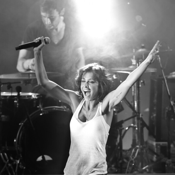 Exclusif - Concert de Jenifer Bartoli à l'hippodrome de Marcq-en-Baroeul, le 14 juillet 2013